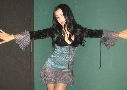 Full leaked Charli xcx private onlyfans photo