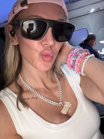 Full leaked Charlotte flair page private onlyfans photo