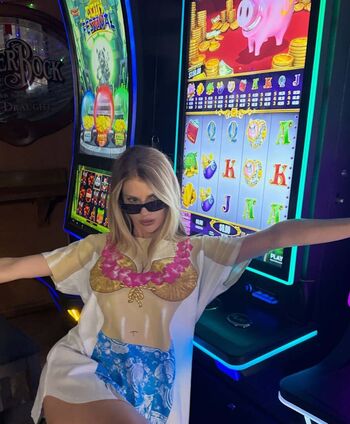 Full leaked Charlotte mckinney private onlyfans photo