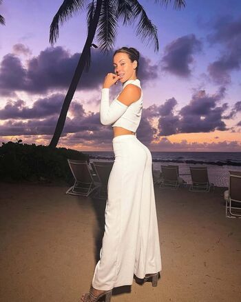 Full leaked Charly jordan  page private onlyfans photo