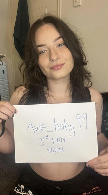 Full leaked Cheekyavie private onlyfans photo