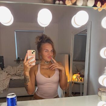 Full leaked Chelsea cross private onlyfans photo