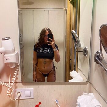 Full leaked Chelsea cross private onlyfans photo