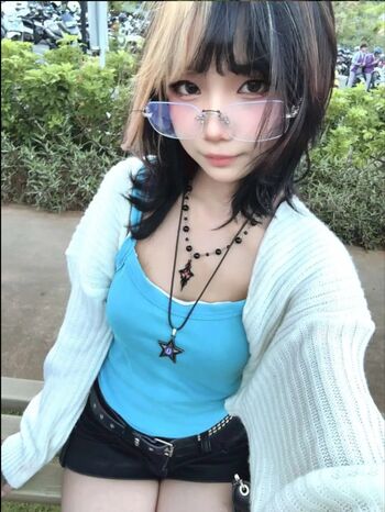 Full leaked Chelyua private onlyfans photo