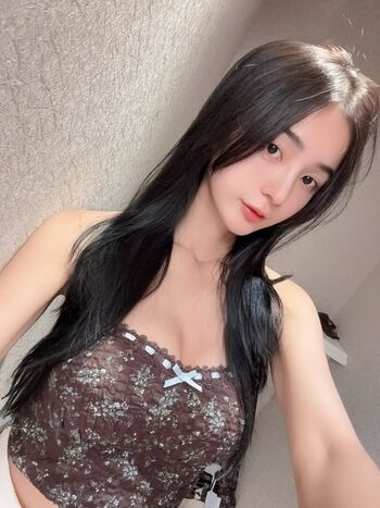 Full leaked Chenbb private onlyfans photo