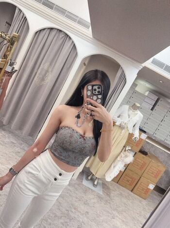 Full leaked Chenbb private onlyfans photo