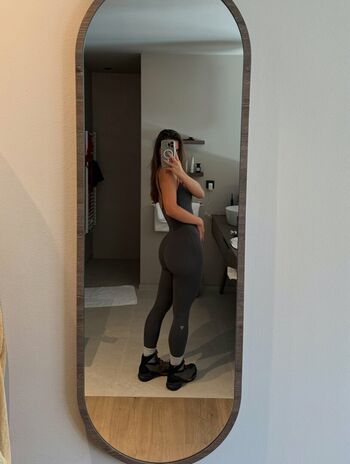 Full leaked Cheripisces private onlyfans photo