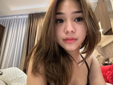 Full leaked Cherlyraa private onlyfans photo