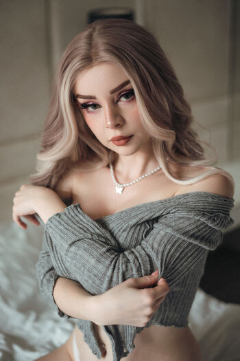 Full leaked Cherrievelvet private onlyfans photo