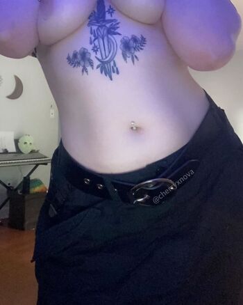 Full leaked Cherrrynovaxxx private onlyfans photo