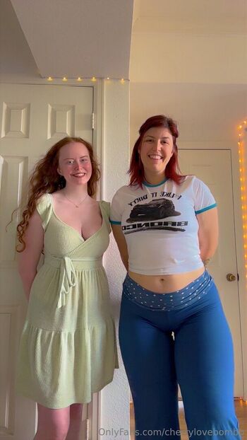 Full leaked Cherrylovebombb private onlyfans photo