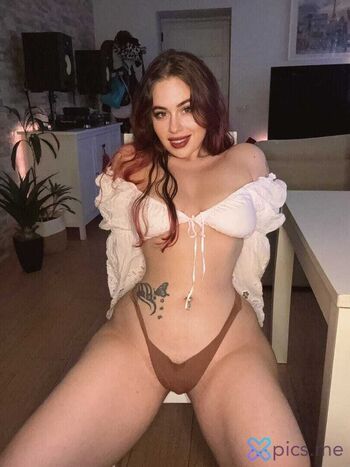 Full leaked Cherryskyy private onlyfans photo