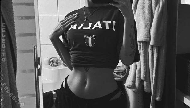Full leaked Cheyenne heise private onlyfans photo