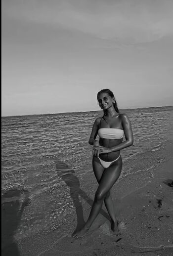 Full leaked Chiarabesss private onlyfans photo
