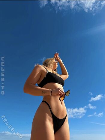 Full leaked Chiaradom private onlyfans photo