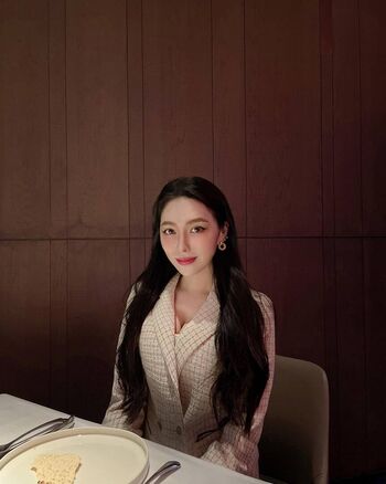 Full leaked Chibe chin private onlyfans photo