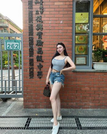 Full leaked Chibe chin private onlyfans photo