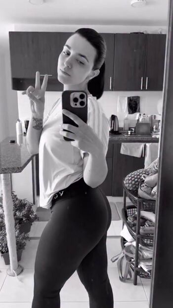 Full leaked Chika bosque private onlyfans photo