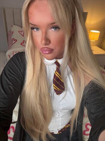 Full leaked Chlo may private onlyfans photo