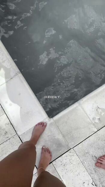 Full leaked Chloaust private onlyfans photo