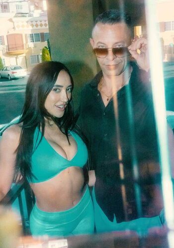 Full leaked Chloe amour page private onlyfans photo