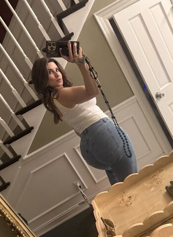 Full leaked Chloe lamb private onlyfans photo