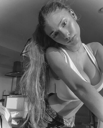 Full leaked Chloe simon private onlyfans photo
