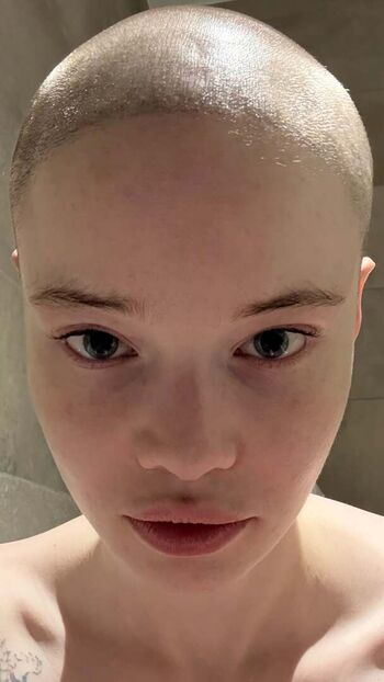 Full leaked Chloerannoch private onlyfans photo