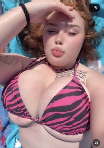 Full leaked Chloiee private onlyfans photo