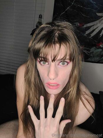 Chlorine????⚠️????️‍⚧️ [She