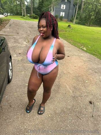Full leaked Chocolatebeauty private onlyfans photo