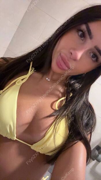 Full leaked Christabellaeee page private onlyfans photo