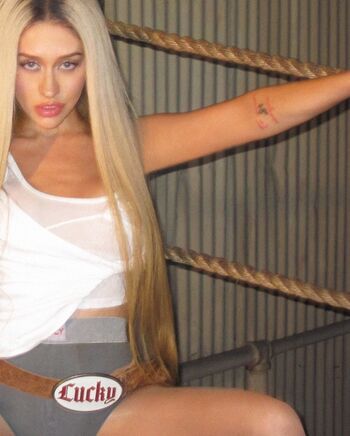 Full leaked Christina aguilera  page private onlyfans photo