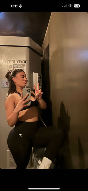 Full leaked Chvzvanessa page private onlyfans photo