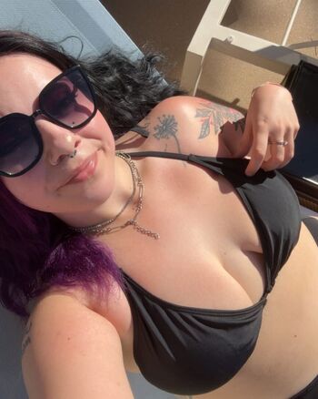 Full leaked Chx rliexo private onlyfans photo