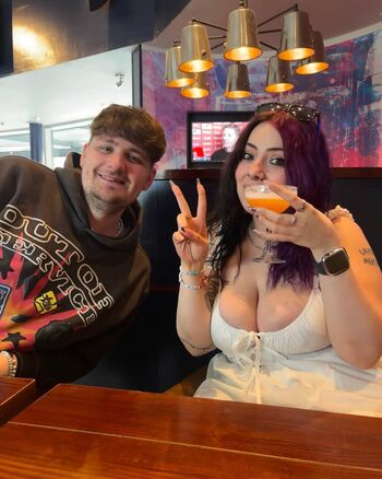 Full leaked Chx rliexo private onlyfans photo