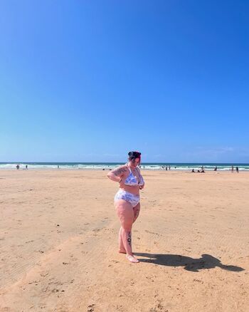 Full leaked Chx rliexo private onlyfans photo