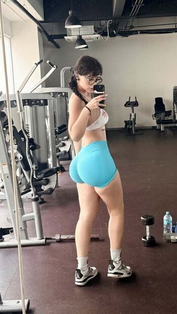 Full leaked Chxrryxblossom private onlyfans photo
