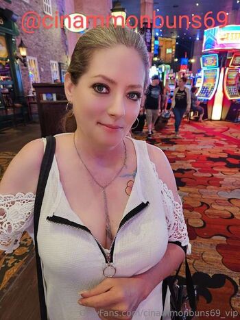 Full leaked Cinammonbuns vip private onlyfans photo