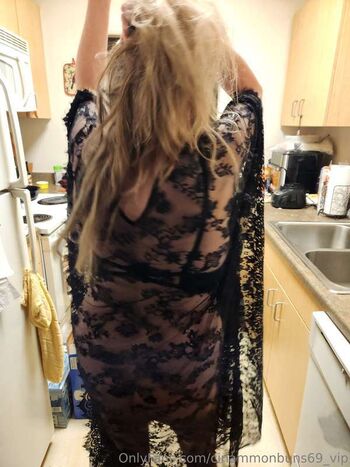 Full leaked Cinammonbuns vip private onlyfans photo