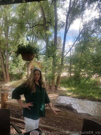 Full leaked Cinammonbuns vip private onlyfans photo