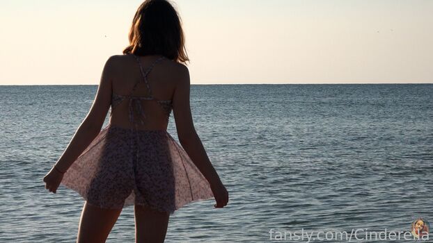 Full leaked Cinderella girl  page private onlyfans photo