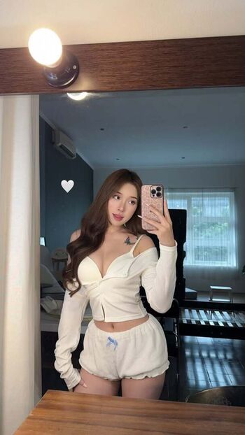 Full leaked Cindythiaap page private onlyfans photo