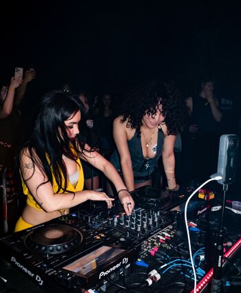 Full leaked Cinnabrit  page private onlyfans photo