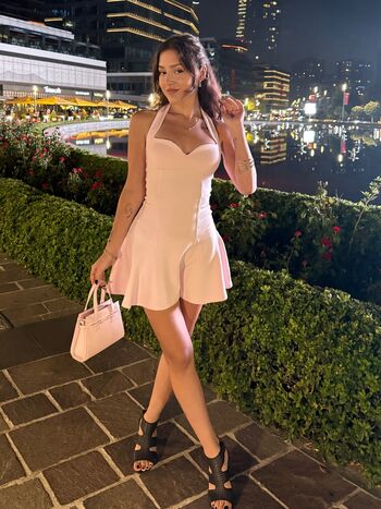 Full leaked Cisilleyup private onlyfans photo