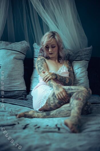 Full leaked Ck lightart private onlyfans photo