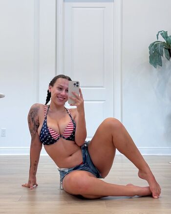 Full leaked Claire grimes page private onlyfans photo