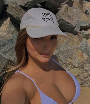 Full leaked Claragodeiro private onlyfans photo