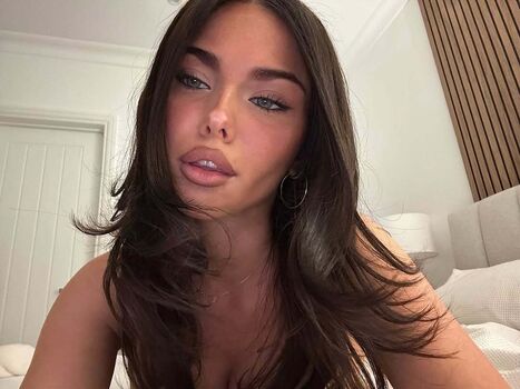 Full leaked Clarissa bea page private onlyfans photo