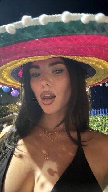 Full leaked Clarissa bea private onlyfans photo